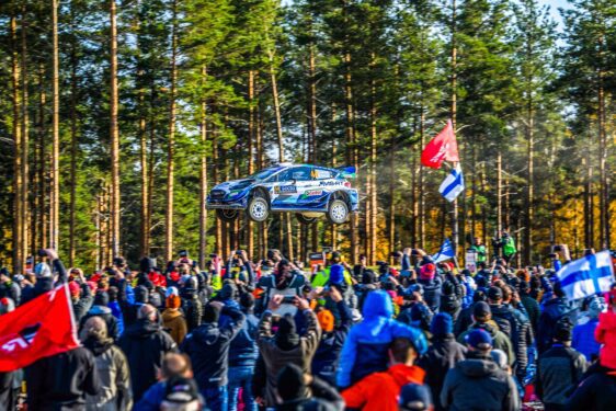 ράλι Φινλανδίας, χαμηλή πτήση για Greensmith-Pattereson με το Ford Fiesta WRC