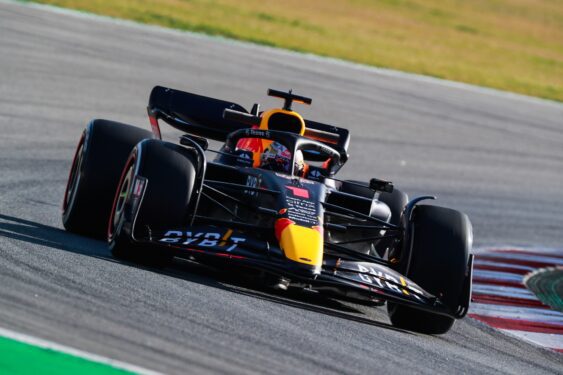 Έντονες φήμες για νέο συμβόλαιο Verstappen με Red Bull