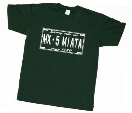 Eνα t-shirt, όλο το πάθος για το Mazda MX-5