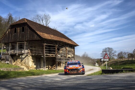 Πάσχα, αρνιά, σούβλες και WRC με ράλι Κροατίας