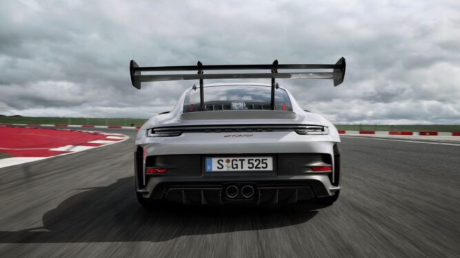 Porsche 911 GT3 RS: Ο πύραυλος πίστας και δρόμου αποκαλύφθηκε