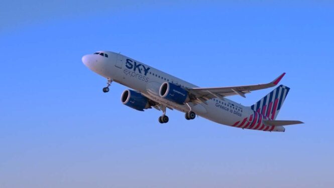 SKY express - TEXAN: Στο πλευρό των φοιτητών με τη δωρεάν πτήσεις