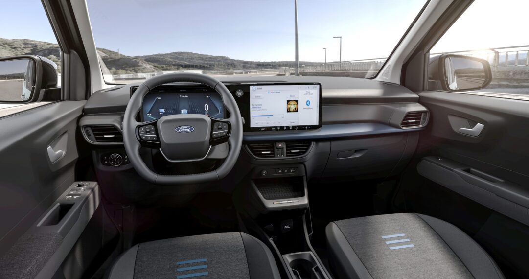 Ο καθαρός, πλήρως «ηλεκτρικός προσανατολισμός» μεγιστοποιεί τον χώρο και την πρακτικότητα του Ford E-Tourneo Courier