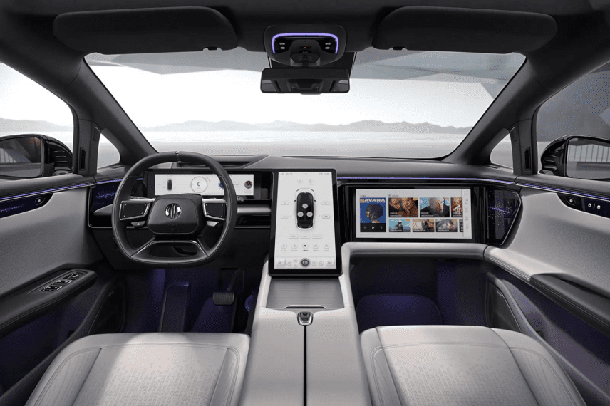 Στο εσωτερικό του HiPhi X SUV υπάρχουν τρεις ψηφιακές οθόνες