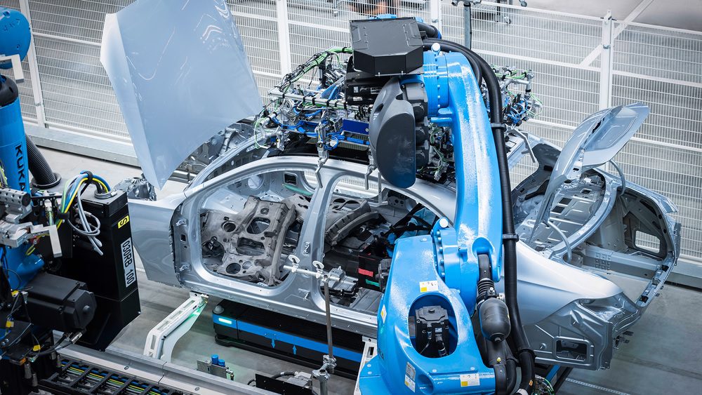 Η Mercedes λέει ότι μπορεί να παράγει περισσότερους από δύο τόνους CO2 ανά τόνο παραγόμενου χάλυβα