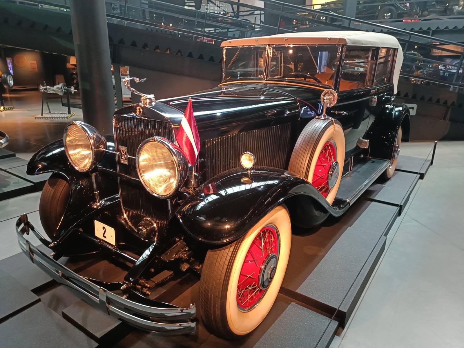 Στο μουσείο η σπάνια Cadillac του Ούλμανις