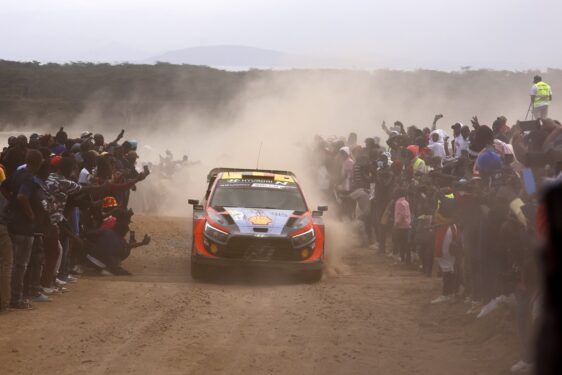Εκτός κατάταξης ο Νεβίλ στο WRC της Αφρικής