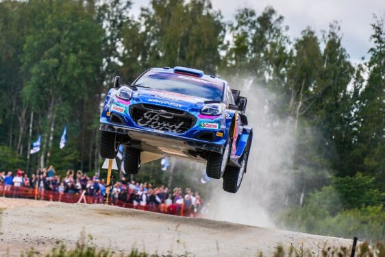 Κυριολεκτικά στον αέρα οδηγεί ο Τάνακ στο WRC της Εσθονίας