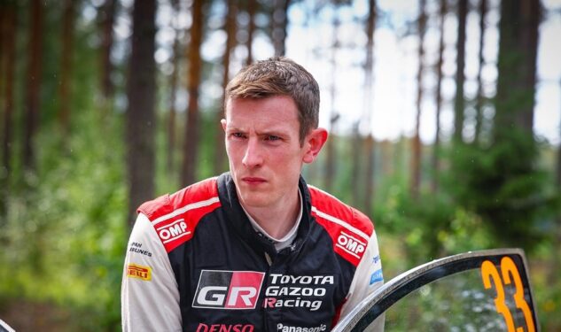 O Έβανς προηγείται στο τέλος του δεύτερου σκέλους στο WRC της Φινλανδίας