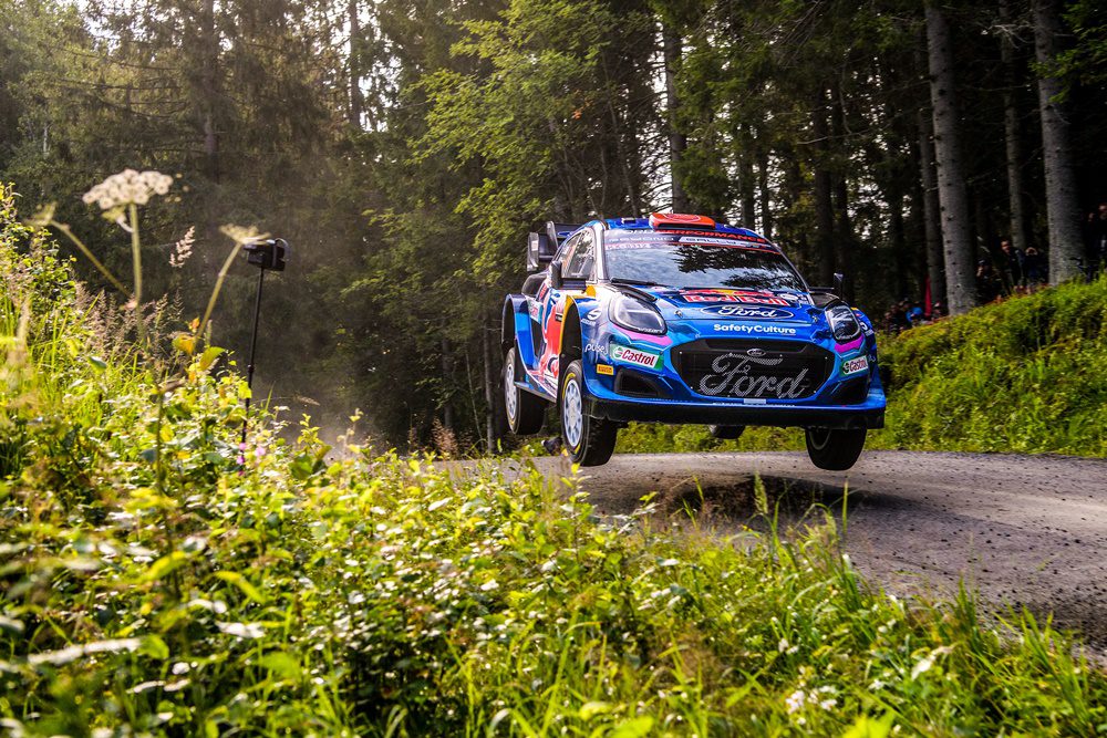 Στο WRC της Φινλανδίας ο Λουμπέ εγκατέλειψε από σπασμένη ανάρτηση