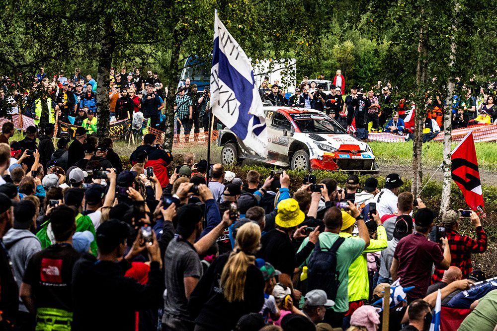 Φοβερός ο κόσμος στο WRC της Φινλανδίας 
