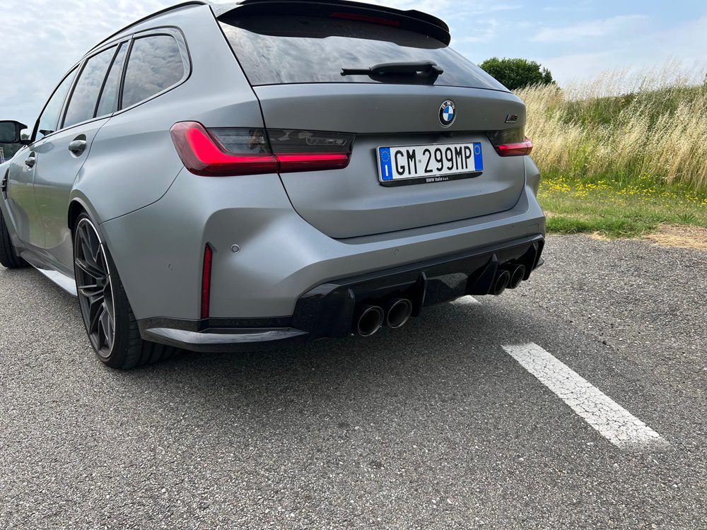 BMW M3 Touring Competition, προσέξτε τα φουσκωμένα φτερά