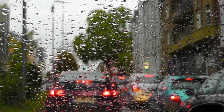 Οδήγηση στη βροχή