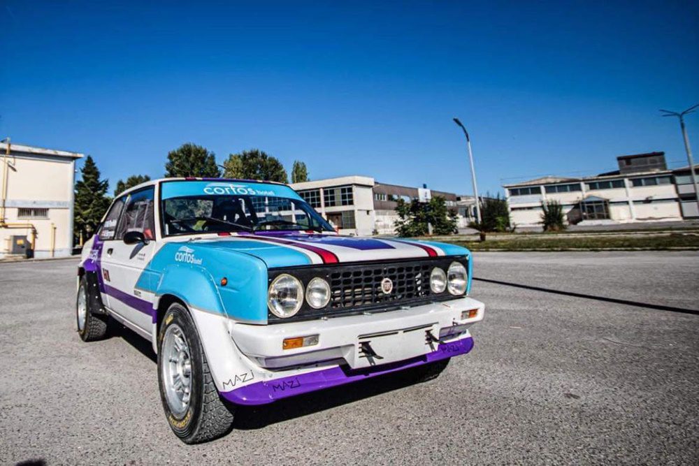Το Fiat 131 Racing ετοιμάζεται για το Ιστορικό Ράλι Ακρόπολις 