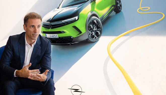 O διευθύνων σύμβουλος της Opel Φλοριάν Χιουτλ