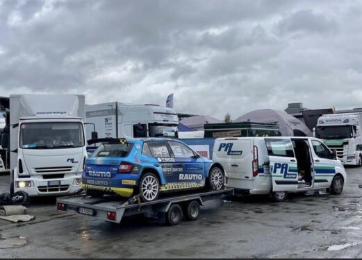 Το παράνομο Skoda στο WRC της Κεντρικής Ευρώπης χωρίς πινακίδες αποχωρεί