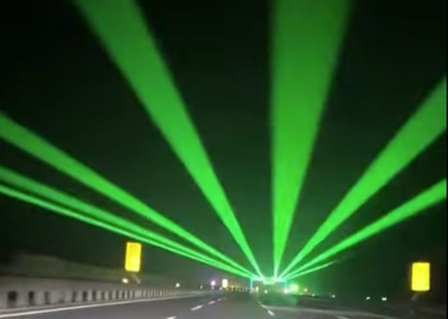 Laser φώτα
