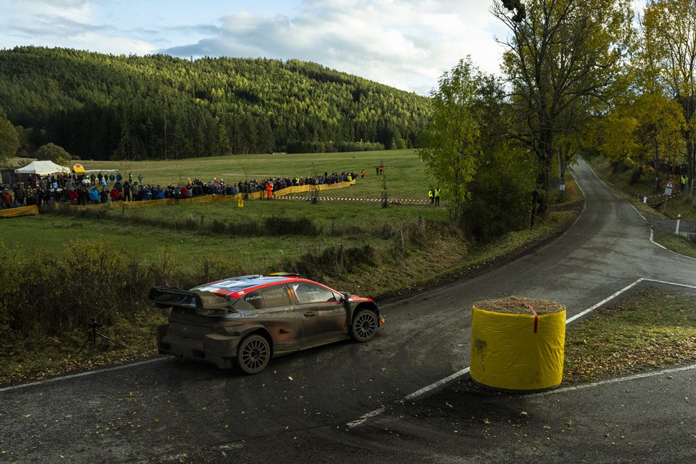 O Νεβίλ διεκδικεί τη 2η θέση στη βαθμολογία του WRC