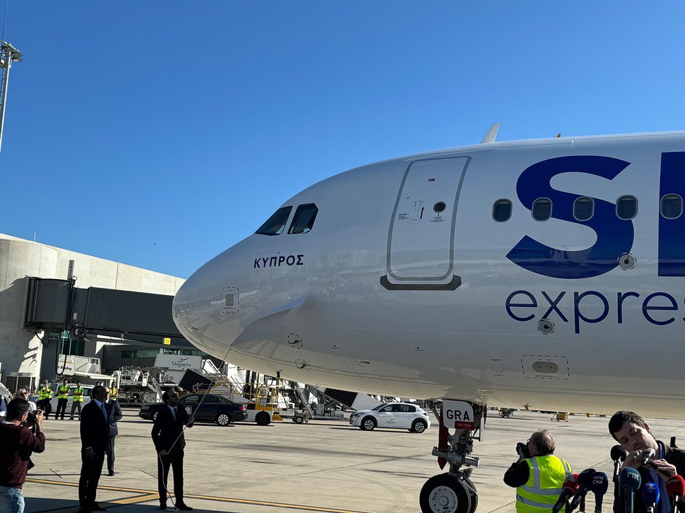 H ώρα της αποκάλυψης του ονόματος του νέου αεροπλάνου της Sky express