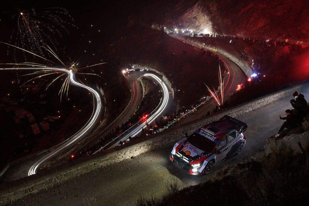 Ωραία πράγματα συμβαίνουν τη νύχτα στο WRC του Μόντε Κάρλο